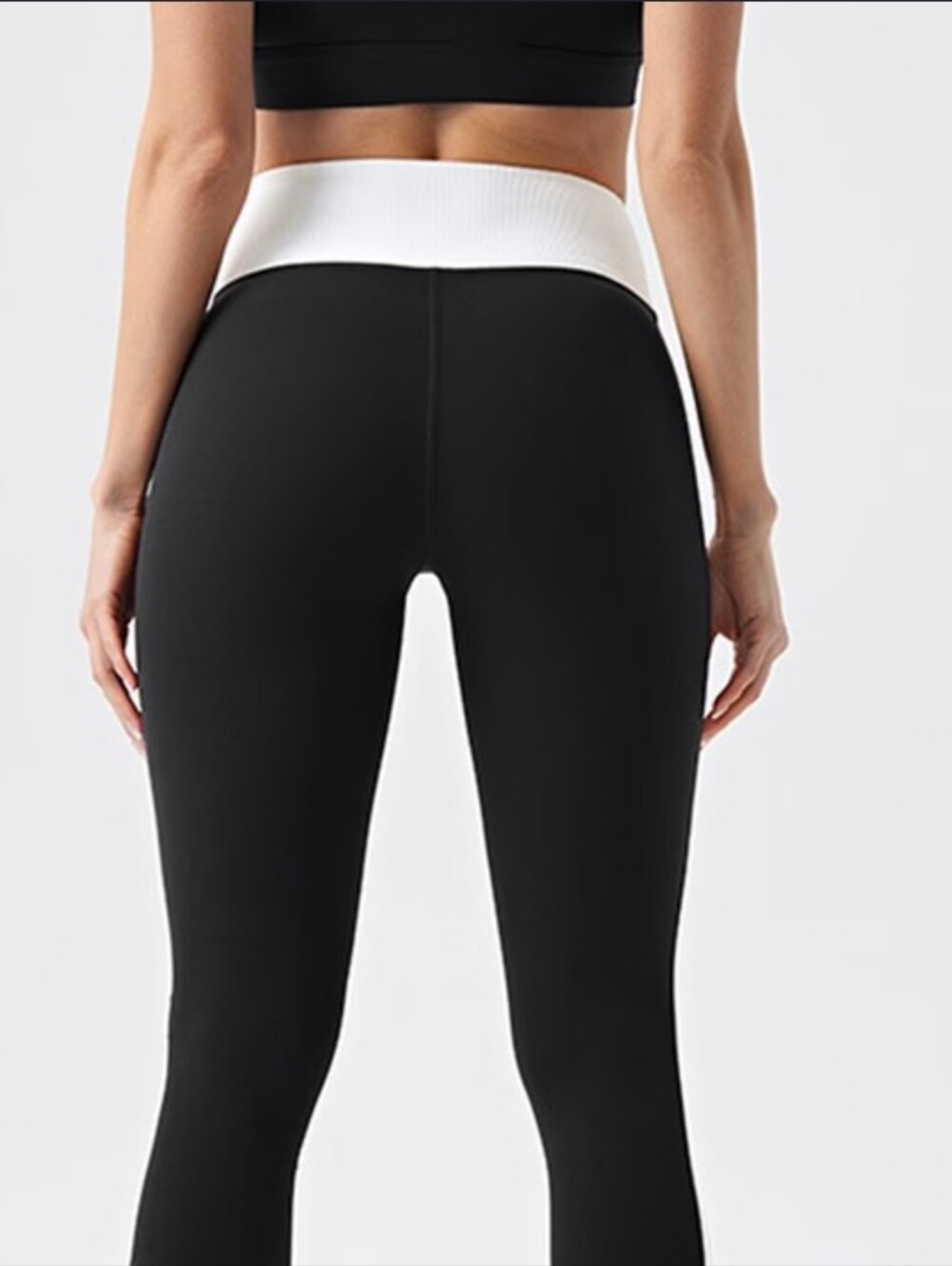 Athletic Leggins Gymn Clothes  Contrasting Black White Size Med By XERSION  New.